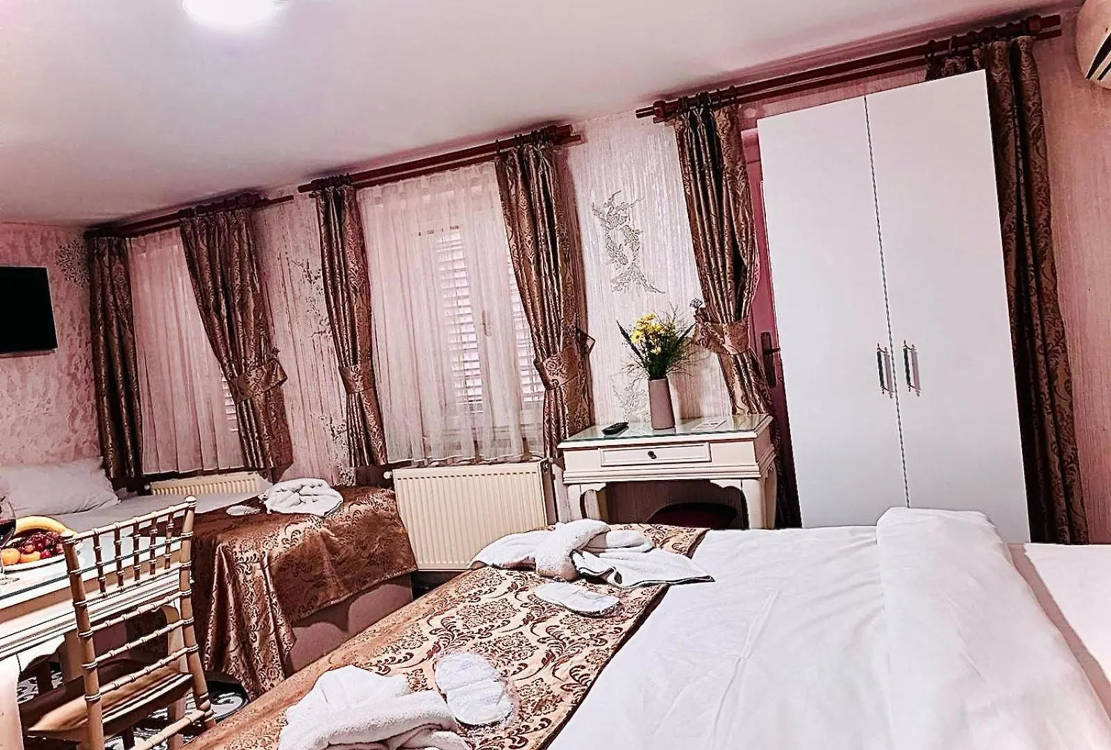 Alhambra Apart Hotel Istanbul 3*,