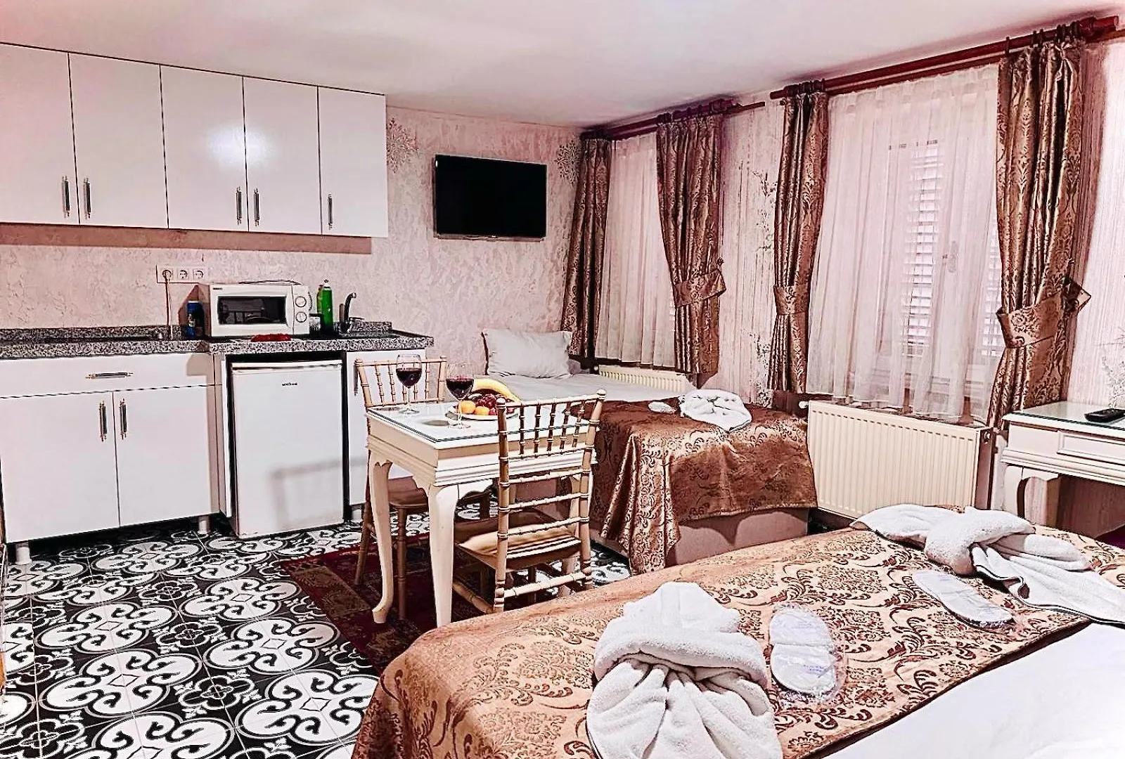 Alhambra Apart Hotel Istanbul